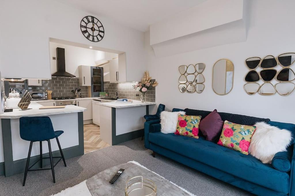 Grove House No.07 - Luxury Apartment Close To The Llandudno Beach Buitenkant foto