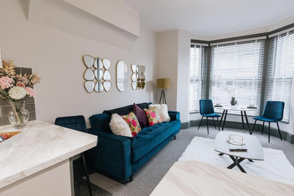 Grove House No.07 - Luxury Apartment Close To The Llandudno Beach Buitenkant foto