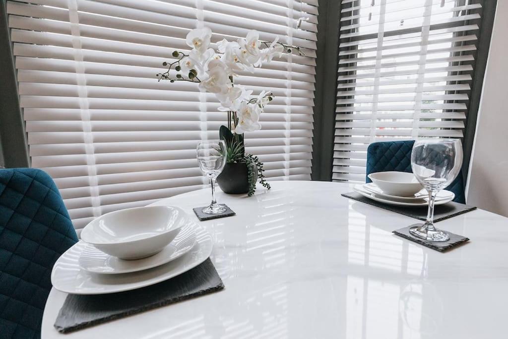 Grove House No.07 - Luxury Apartment Close To The Llandudno Beach Buitenkant foto