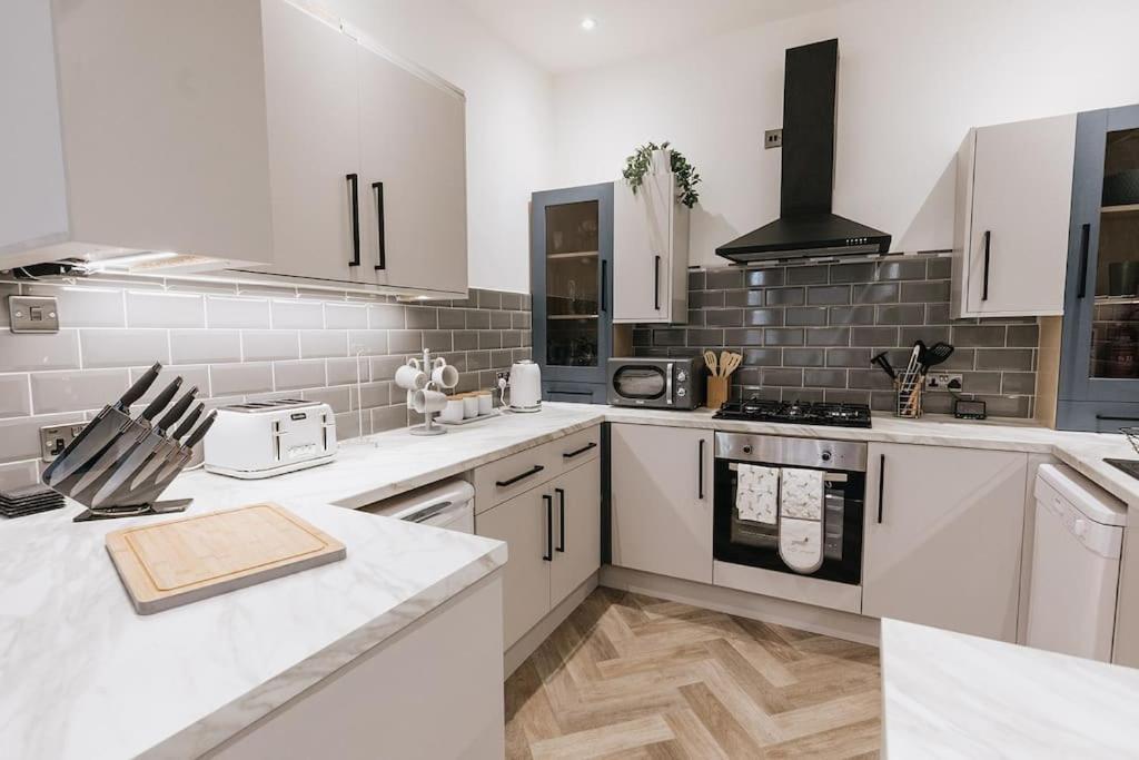 Grove House No.07 - Luxury Apartment Close To The Llandudno Beach Buitenkant foto