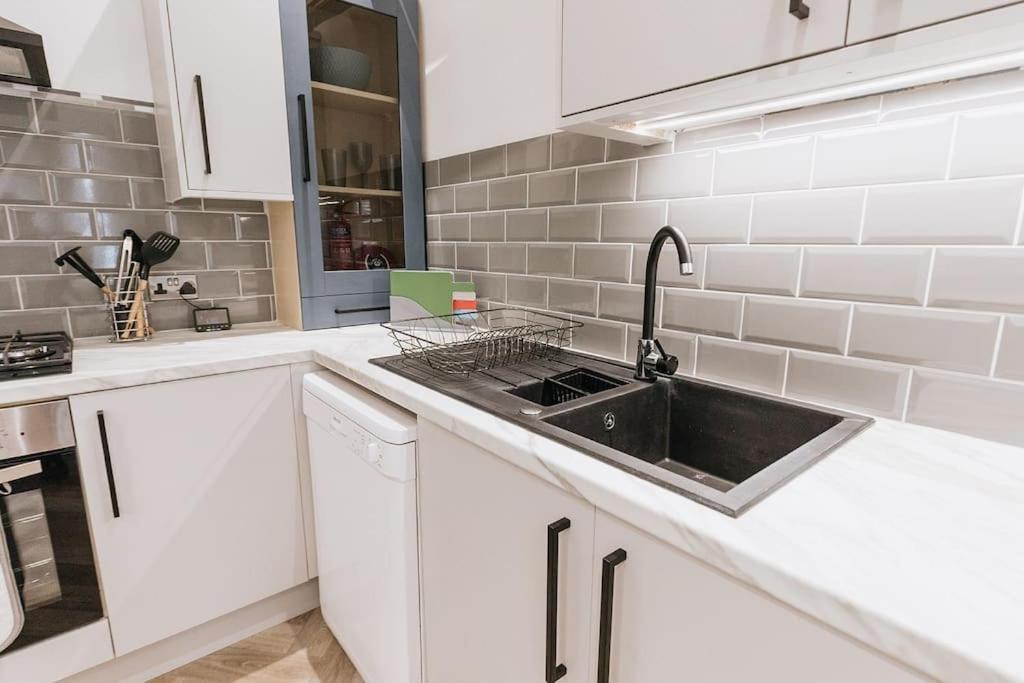 Grove House No.07 - Luxury Apartment Close To The Llandudno Beach Buitenkant foto
