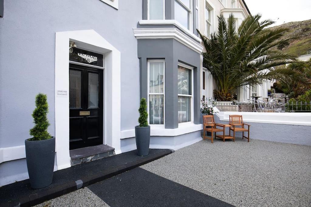 Grove House No.07 - Luxury Apartment Close To The Llandudno Beach Buitenkant foto